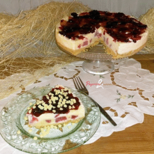 Torta gelato alle fragole paprica e cannella
