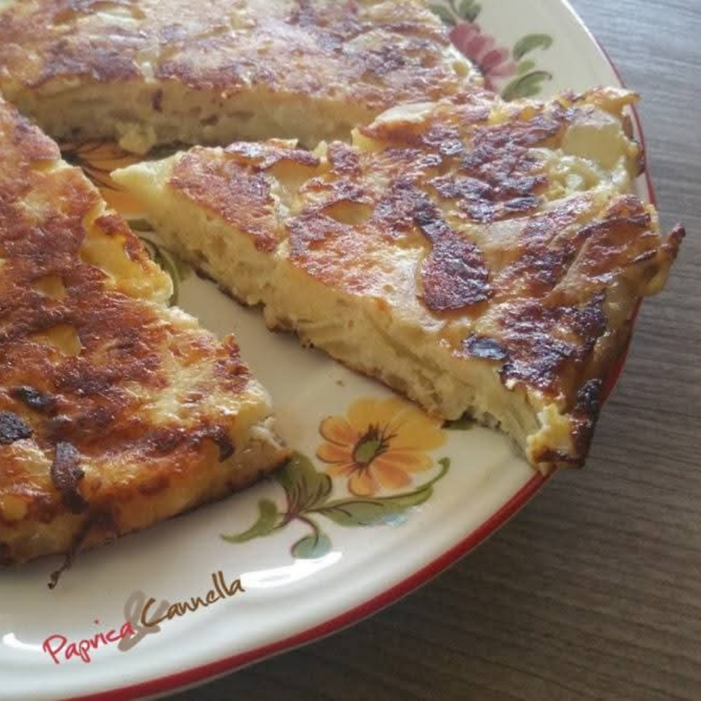 Frittata di cipolle paprica e cannella